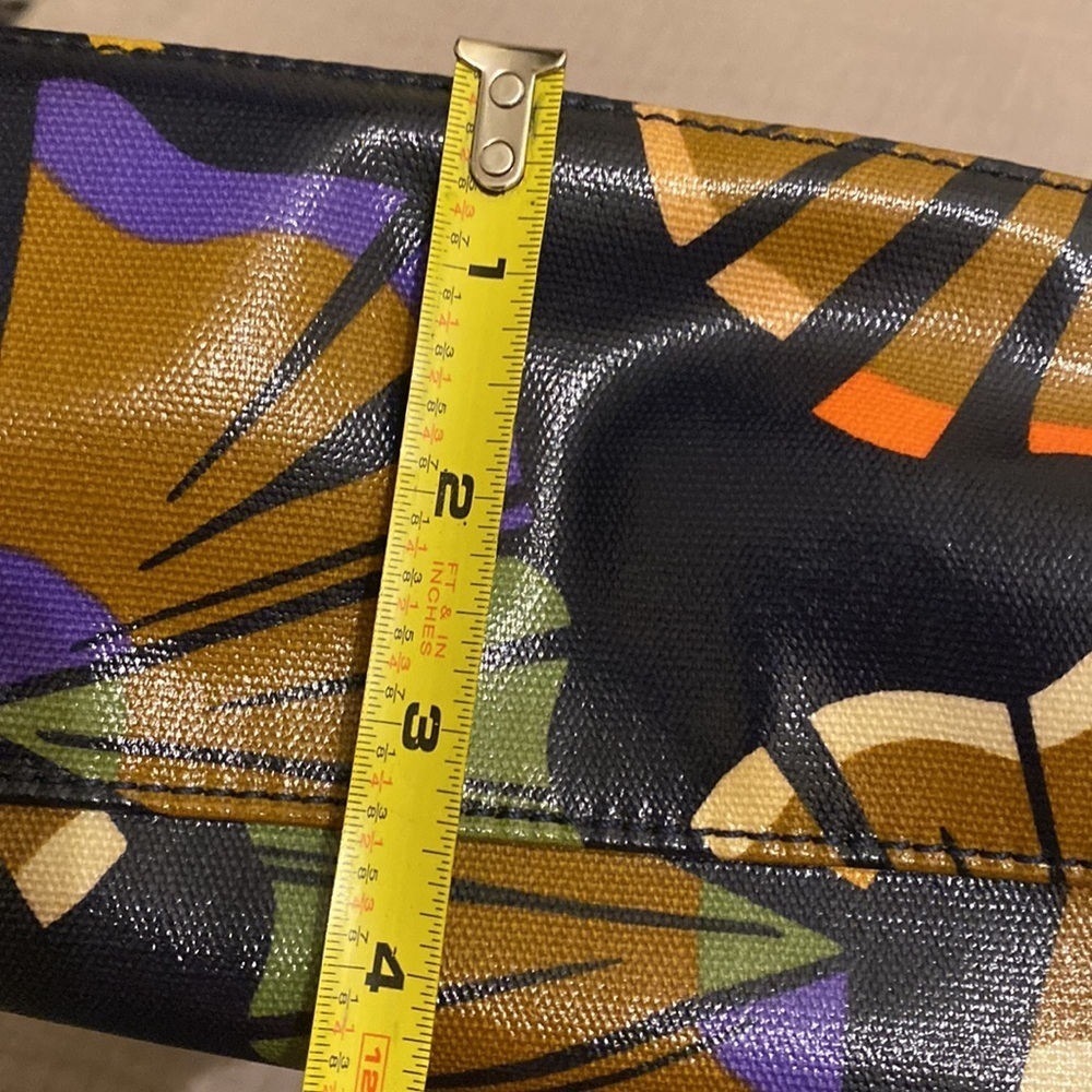 Fossil printed messenger bag . - Picture 13 of 13